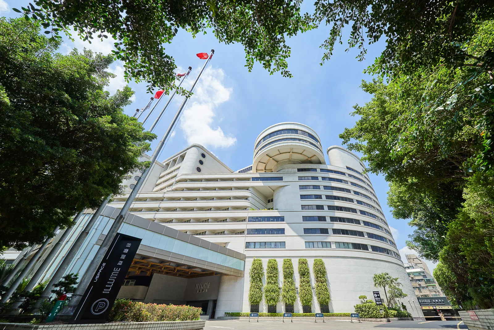 ILLUME TAIPEI Façade
