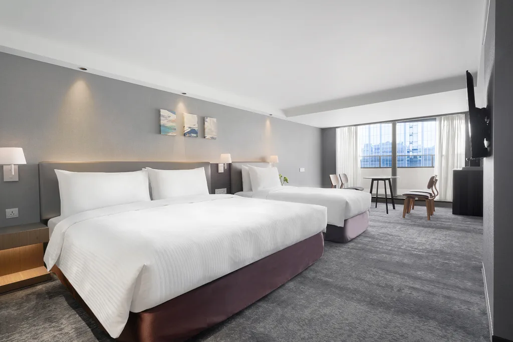 Best Taipei Hotel for New Year's Eve Fireworks: ILLUME TAIPEI 6 ホテルイリューム台北|プレミア トリプル ゲストルーム