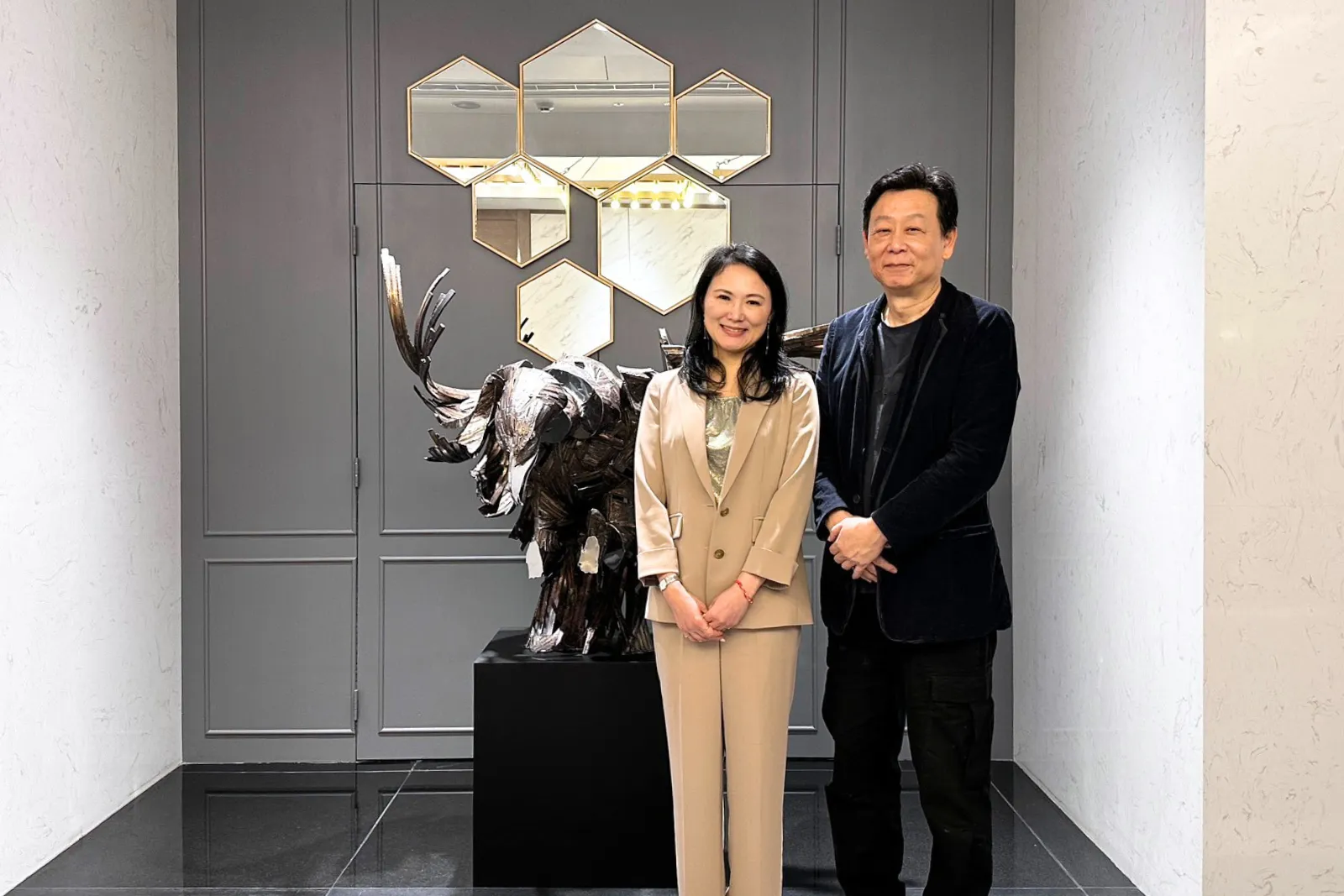 Taipei Hotel Art Exhibition : ILLUME TAIPEI x Eric Hsueh Stainless Steel Sculpture 26 Photo Credit rebeccafamily